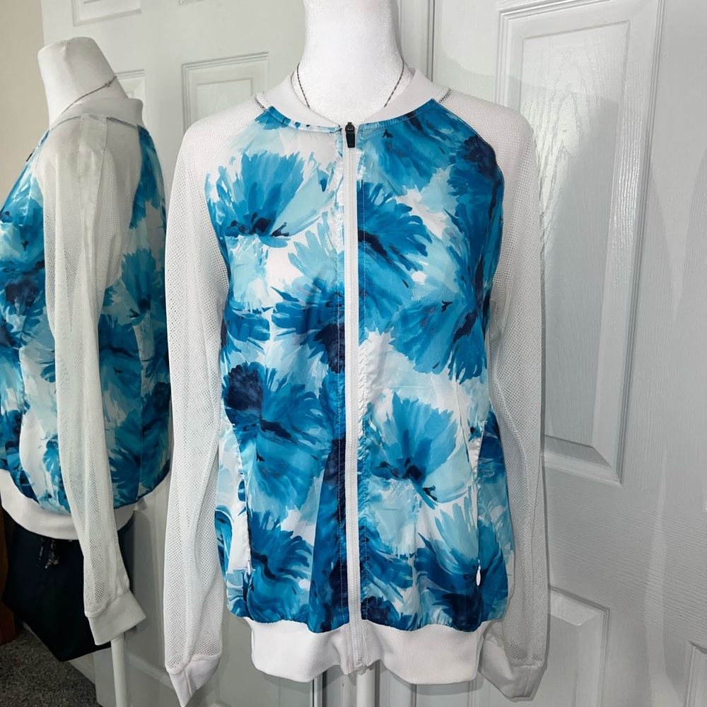 Fabletics Windbreaker Size Small - image 3